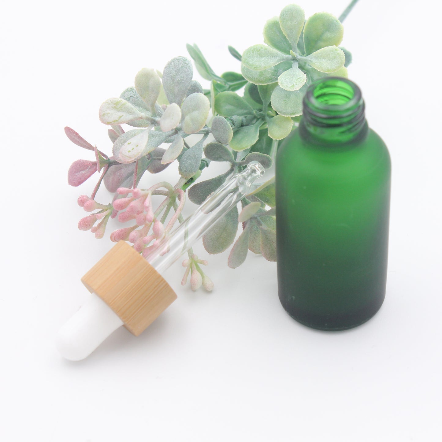 Frosted Green Glass Dropper Bottle Cosmetic 15~30ml with Bamboo Lid